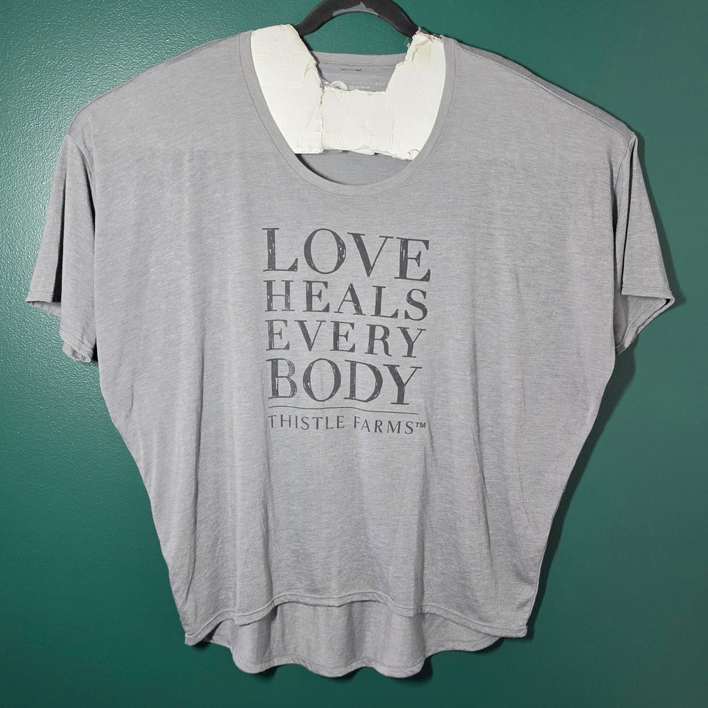 Thistle Farms Love Heals Every Body Graphic Tee Gray Dolman Sleeve 2X Womens